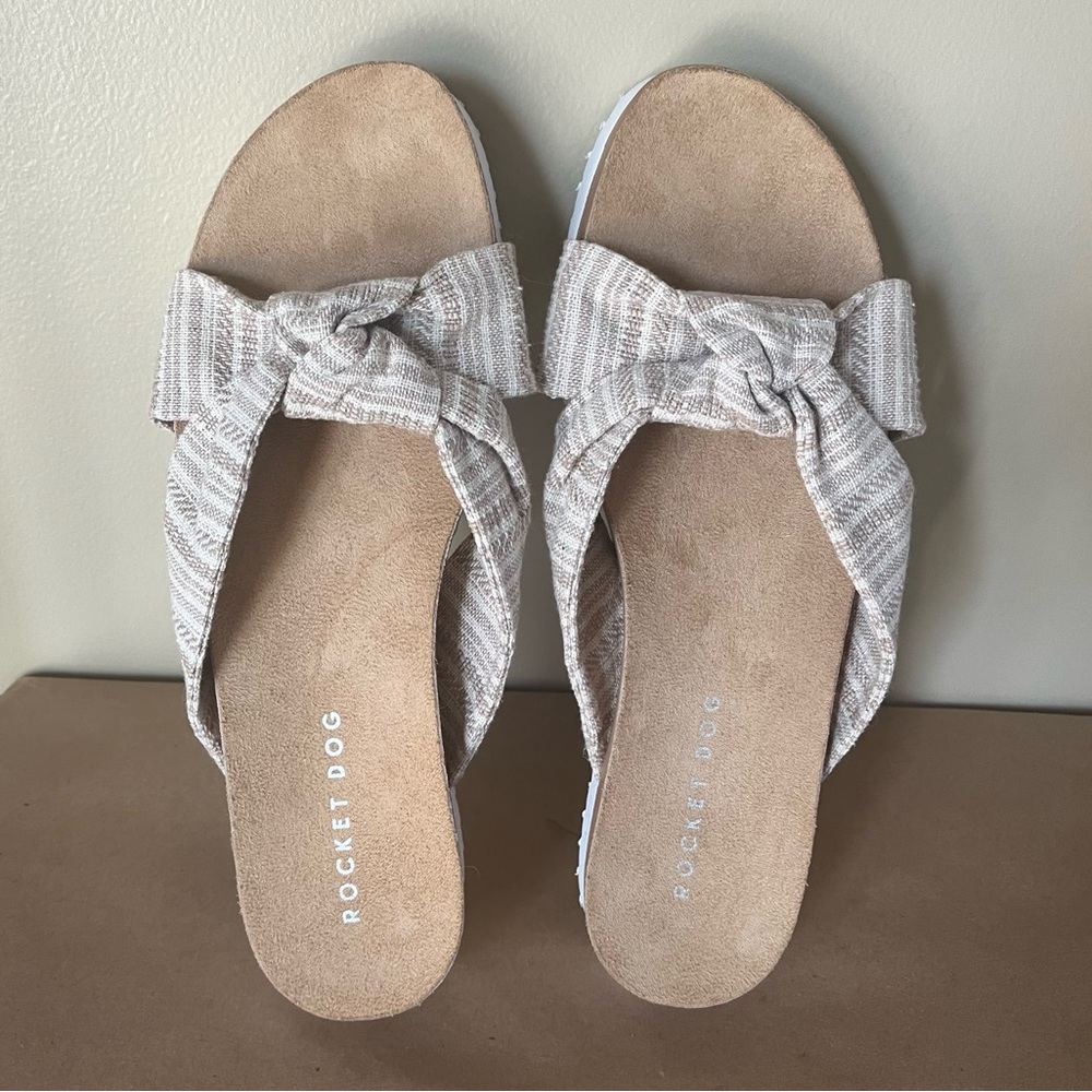 Rocket Dog Sandals Size 9